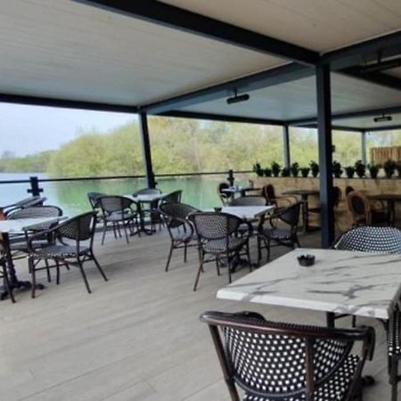 Tranquil 6 Berth Luxury Holiday Home Чичестер Экстерьер фото