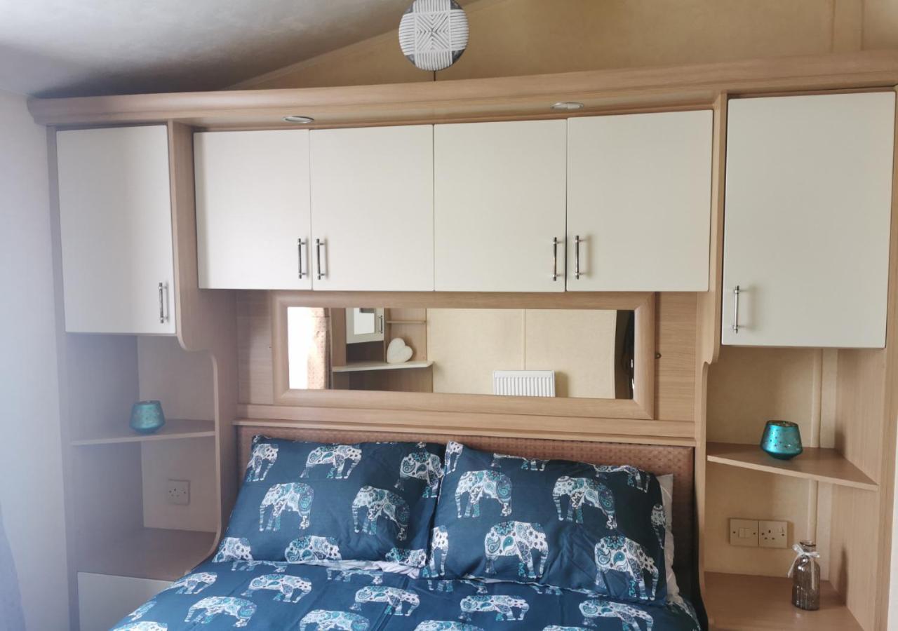 Tranquil 6 Berth Luxury Holiday Home Чичестер Экстерьер фото