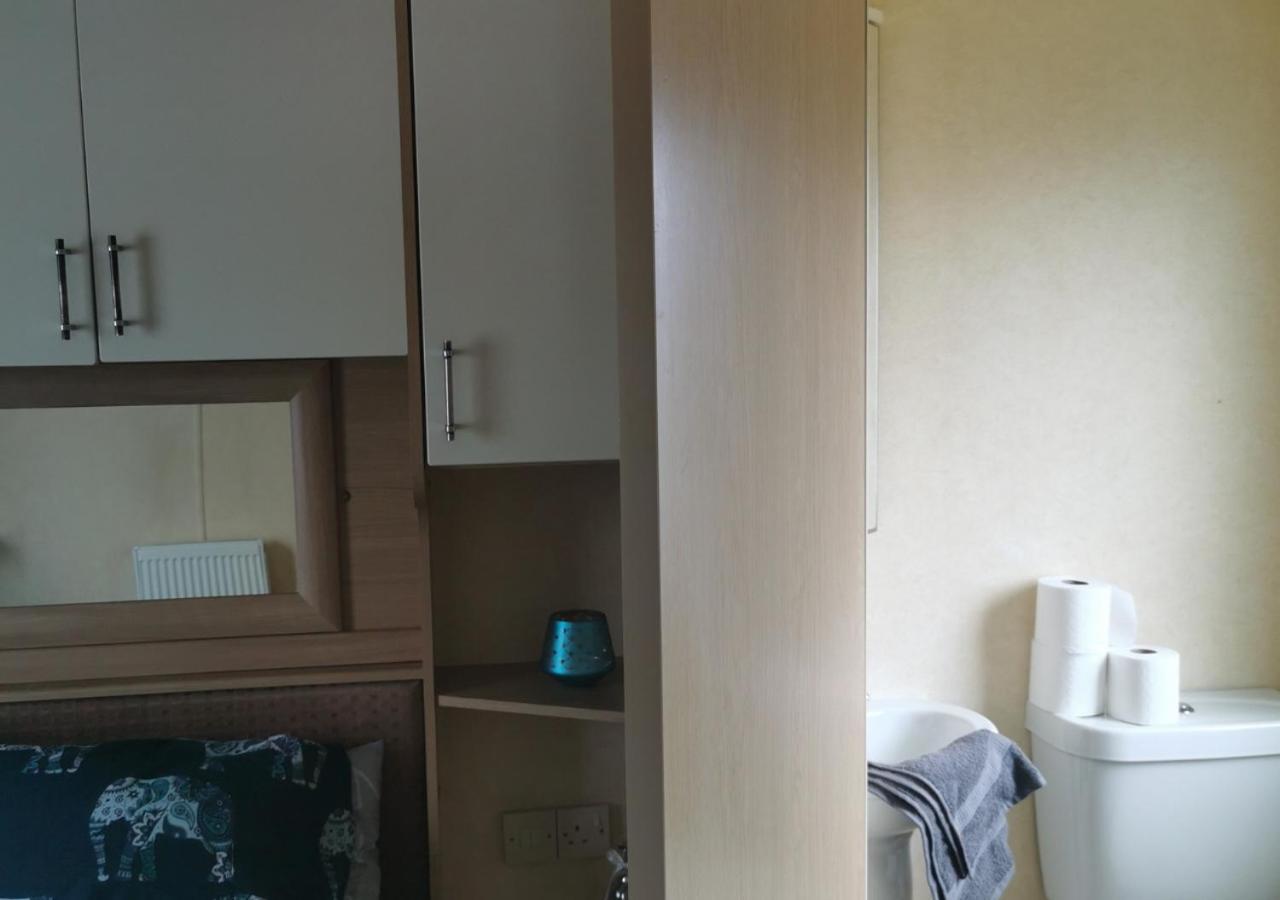 Tranquil 6 Berth Luxury Holiday Home Чичестер Экстерьер фото