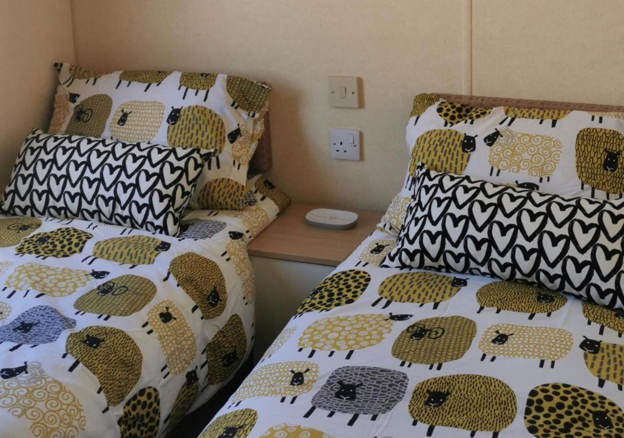 Tranquil 6 Berth Luxury Holiday Home Чичестер Экстерьер фото